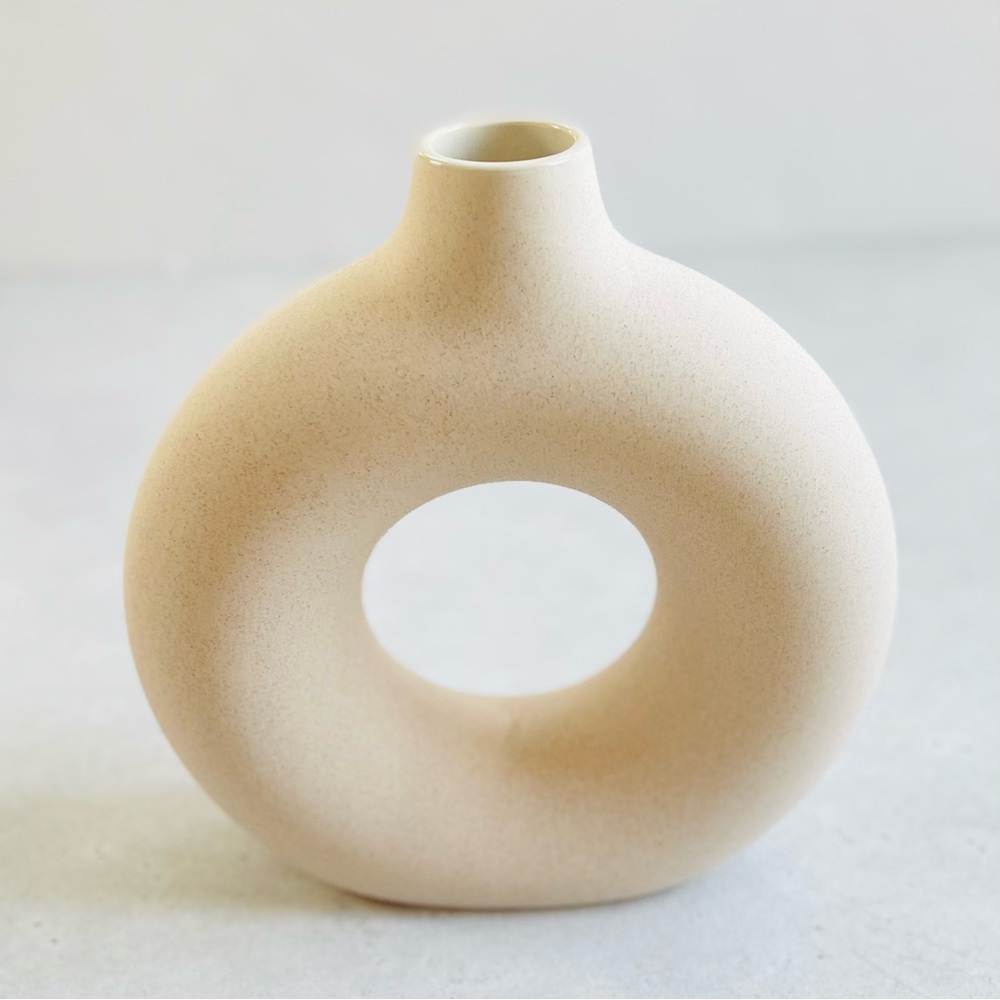 H&M Small Ceramic Donut Vase